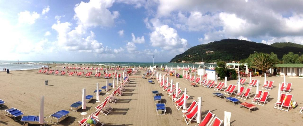 Albachiara Inn Residence Apartments Ameglia Εξωτερικό φωτογραφία