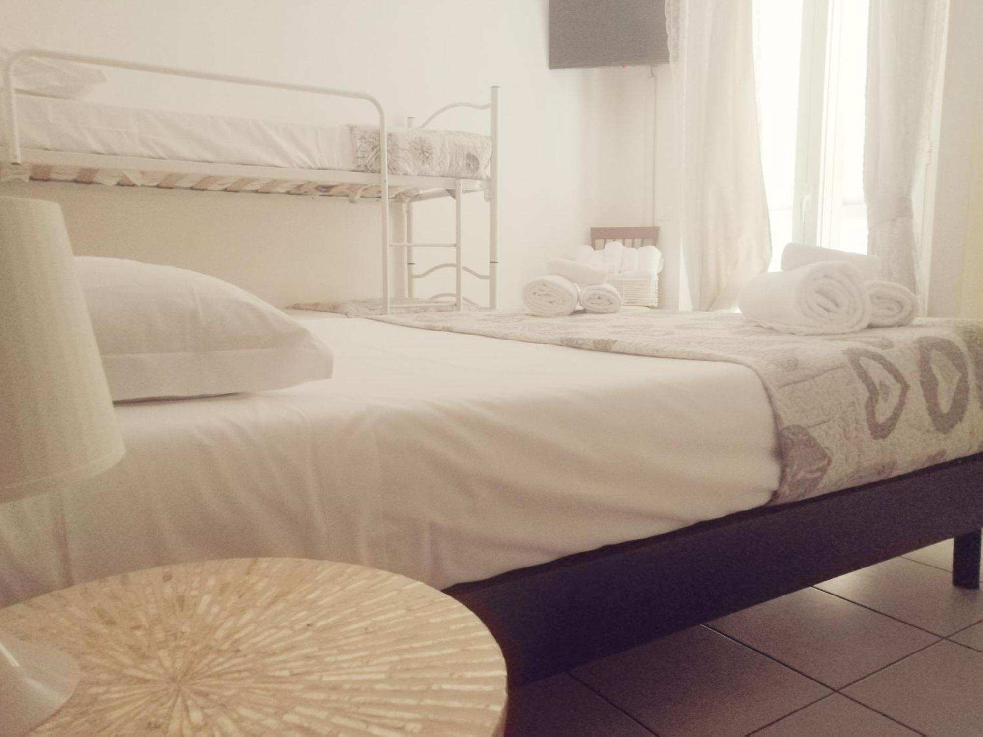 Albachiara Inn Residence Apartments Ameglia Εξωτερικό φωτογραφία