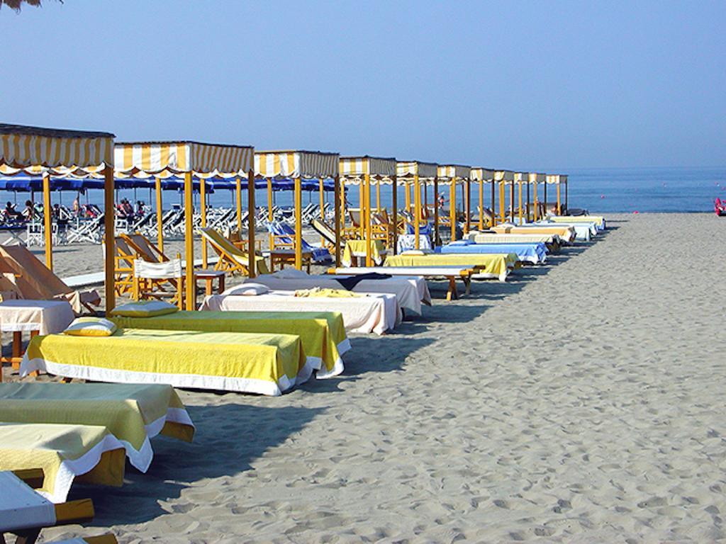 Albachiara Inn Residence Apartments Ameglia Εξωτερικό φωτογραφία