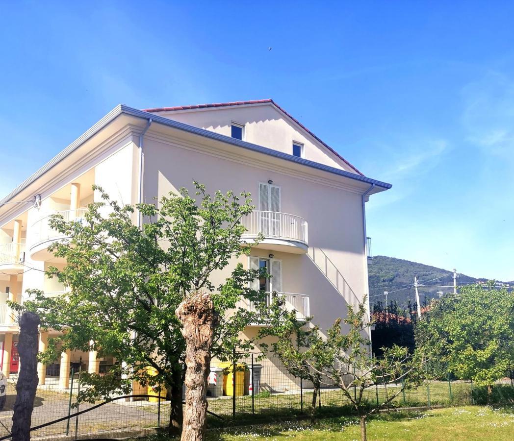 Albachiara Inn Residence Apartments Ameglia Εξωτερικό φωτογραφία